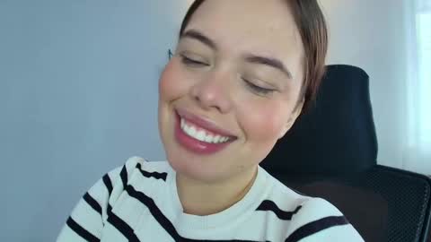 Lisbet online show from 02.15.25