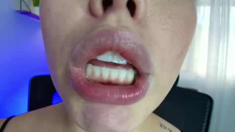 Lisbet online show from 02.19.25