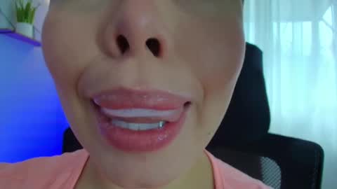 Lisbet online show from 02.27.25