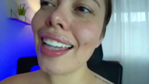 Lisbet online show from 03.07.25