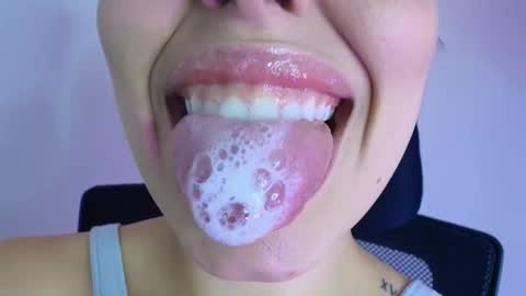 Lisbet online show from 11.13.25