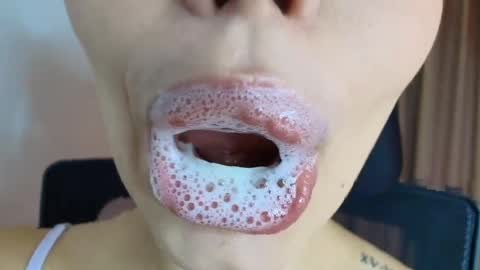 Lisbet online show from 04.08.26