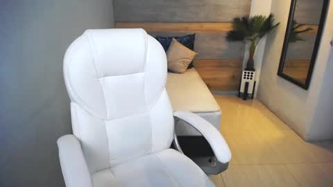 Liseth Fox online show from 12.10.24