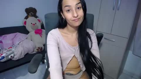 Lisa online show from 12.22.24