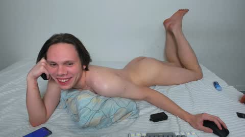 Snapshot of lissa_alfie chatting on 12.15.24 Alfie online show from 12.15.24