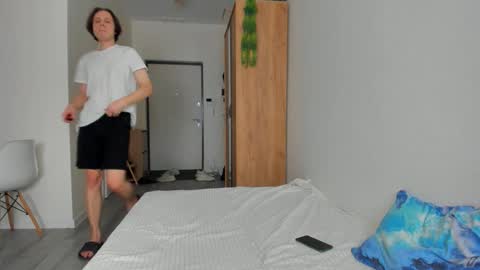 Snapshot of lissa_alfie chatting on 12.22.24 Alfie online show from 12.22.24