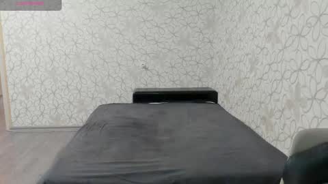 lissa_cristal_ online show from 11.26.25