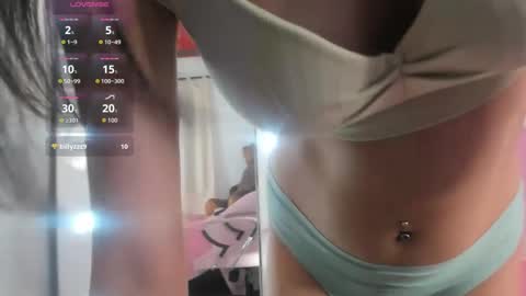 lissa_petitee online show from 09.30.25