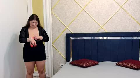 Lisa online show from 09.17.25