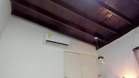 Snapshot of lissaharris chatting on 11.30.25 lissaharris online show from 11.30.25