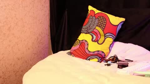 Lissa Ross online show from 02.21.25