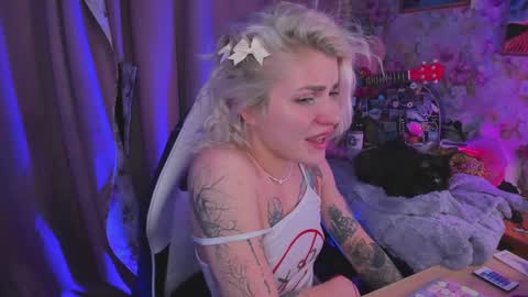 Snapshot of lissakss chatting on 02.16.25 Lissa online show from 02.16.25