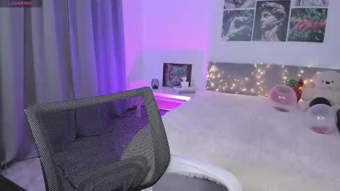 Snapshot of lissameoww chatting on 10.30.25 lissameoww online show from 10.30.25