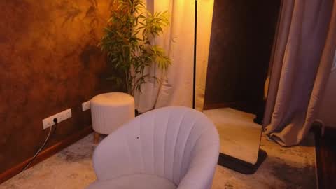 lissaros online show from 02.21.25