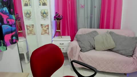 Snapshot of lissavillalobos chatting on 06.02.26 lissa online show from 06.02.26