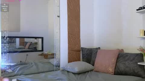 Snapshot of lissawild_ chatting on 02.18.25 ss  online show from 02.18.25