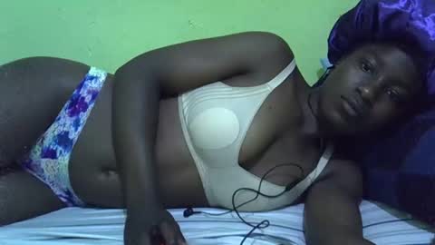 Snapshot of lisssa01 chatting on 09.14.25 lisssa01 online show from 09.14.25