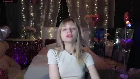 Lena online show from 02.21.26