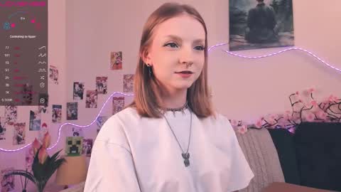 Snapshot of little__caprice chatting on 02.27.26 Bella online show from 02.27.26