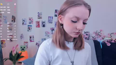 Snapshot of little__caprice chatting on 04.25.26 Bella online show from 04.25.26