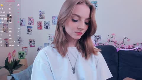 Snapshot of little__caprice chatting on 05.19.26 Bella online show from 05.19.26