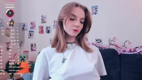 Snapshot of little__caprice chatting on 05.23.26 Bella online show from 05.23.26