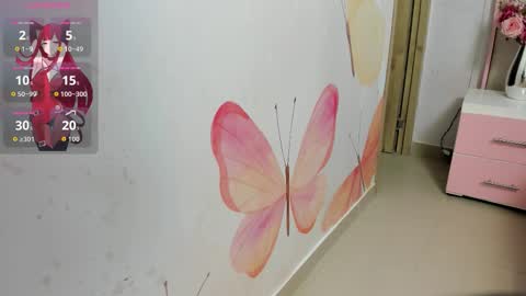 Snapshot of little__doll18 chatting on 11.26.25 little__doll18 online show from 11.26.25