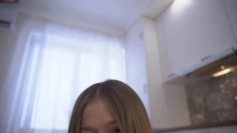 Snapshot of little__mixx chatting on 06.08.26 SophiaKateline online show from 06.08.26