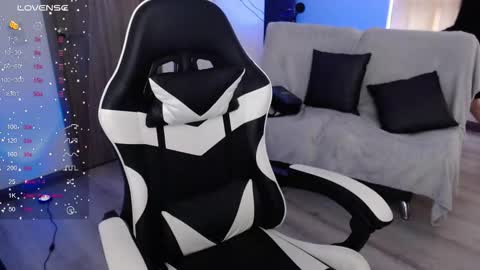 Amelie  online show from 12.04.25