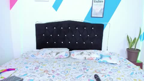 Snapshot of little_angelsky chatting on 11.13.25 Michelle. online show from 11.13.25