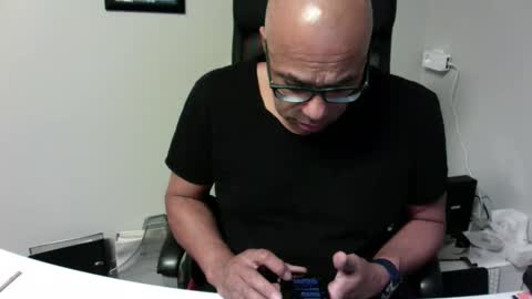 Snapshot of little_buddha chatting on 11.02.25 Pure Black Power online show from 11.02.25