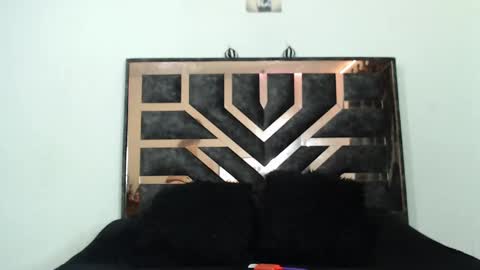 Hi im Cataleya online show from 02.14.25