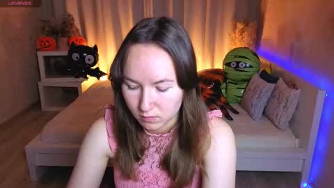 Alexandra online show from 10.24.25