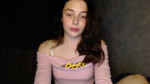 Snapshot of little_mia__ chatting on 05.29.26 Mia Im online every day 1530 PM in New York 2030 PM in London online show from 05.29.26
