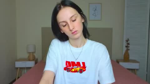 little_mollee online show from 09.20.25