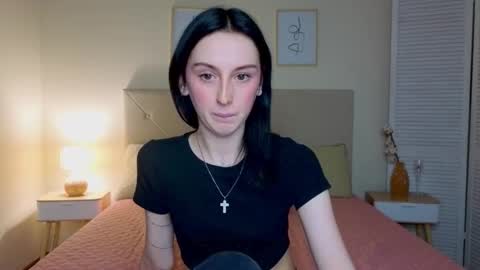 little_mollee online show from 10.04.25