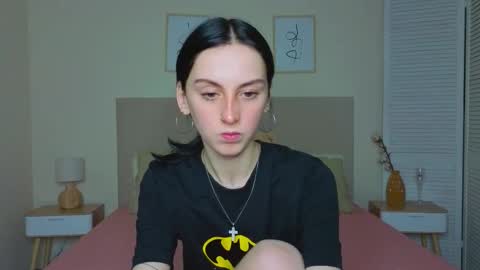 little_mollee online show from 10.17.25