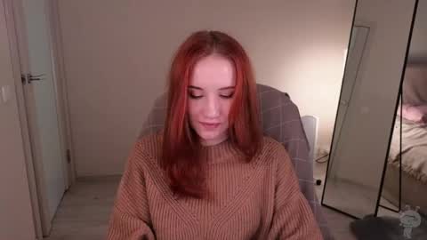 Snapshot of little_pretty_woman chatting on 06.01.26 little_pretty_woman online show from 06.01.26