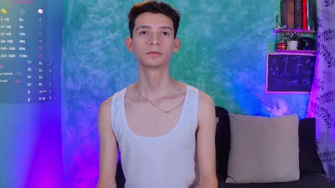 Snapshot of little_twiink chatting on 10.07.25 Juan Ferrer online show from 10.07.25