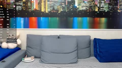 Snapshot of little_v1rgin_angel chatting on 12.20.24 Kwan online show from 12.20.24