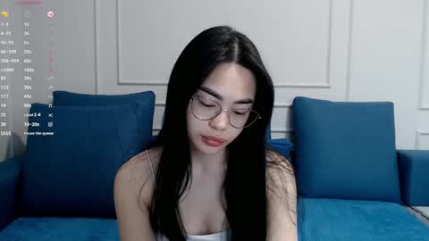 Snapshot of little_v1rgin_angel chatting on 03.07.25 Kwan online show from 03.07.25