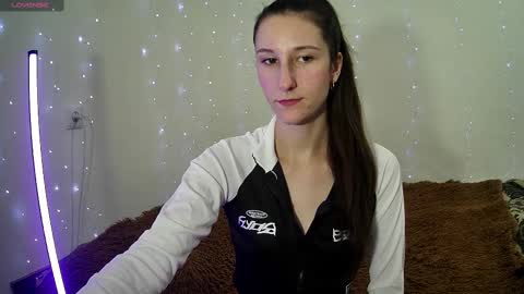 LittleAhWitch online show from 03.06.25
