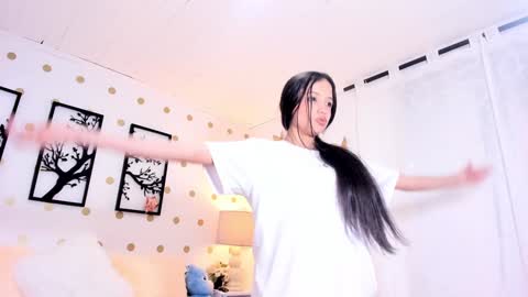 Ari online show from 02.04.25