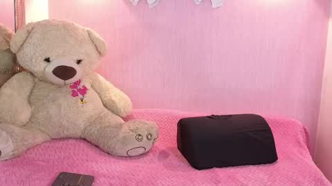 Ari online show from 04.18.26