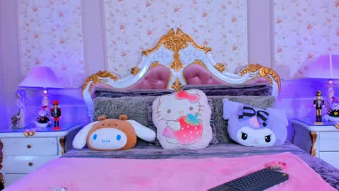 Snapshot of littlecuties chatting on 12.07.24 Violet Alyson online show from 12.07.24