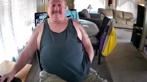 Littled83057 online show from 11.19.25