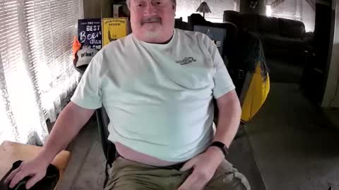 Littled83057 online show from 02.20.26