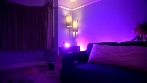 Emily Hill online show from 02.21.25