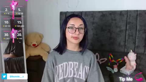 Snapshot of littlee__bunny chatting on 09.24.25 your little bunny online show from 09.24.25