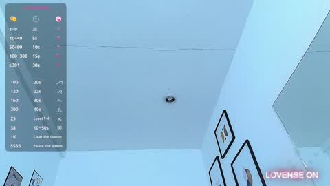 Snapshot of littlee_emilyy_ chatting on 12.15.24 Emily  online show from 12.15.24